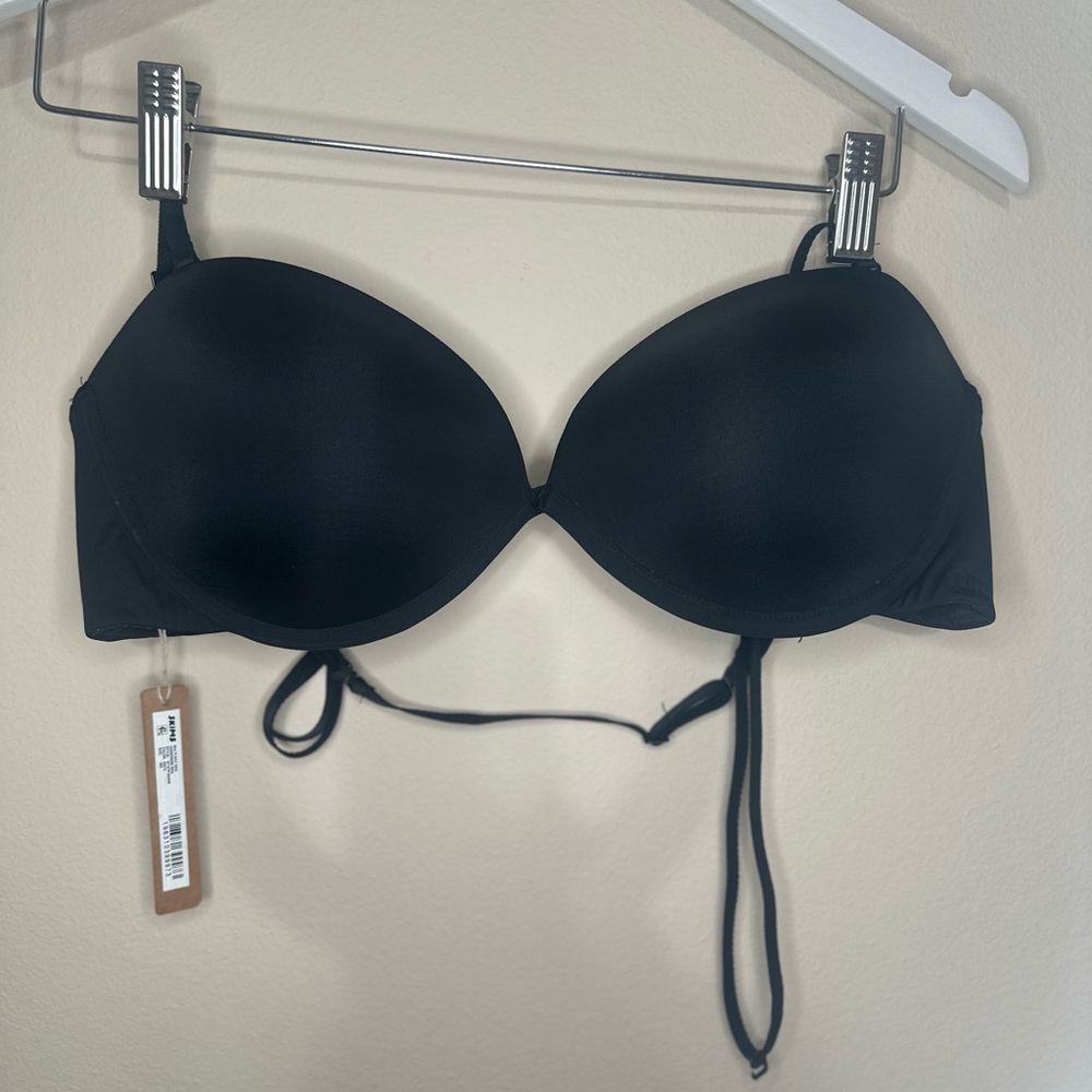 Skims Multi-way strapless bra